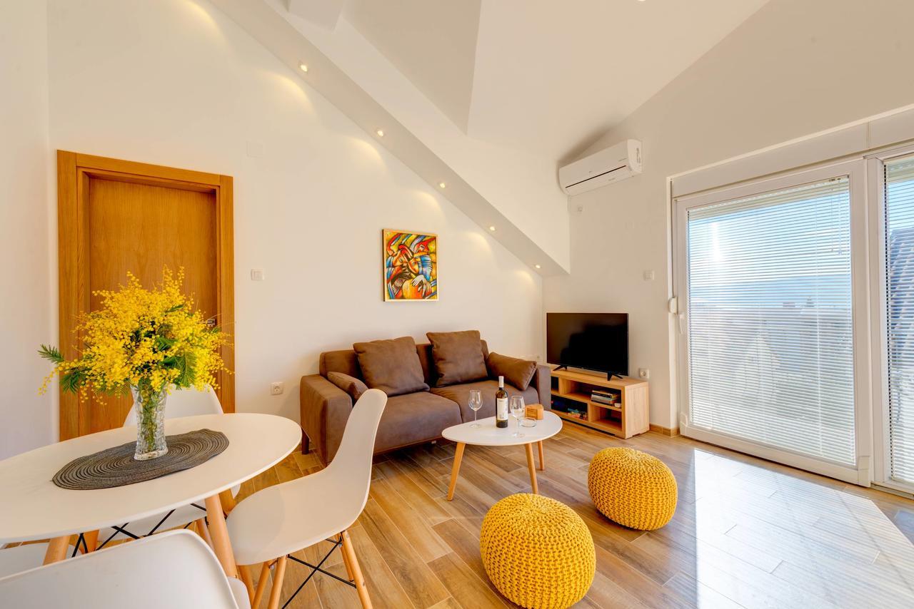 42° North Apartments Tivat Exteriör bild