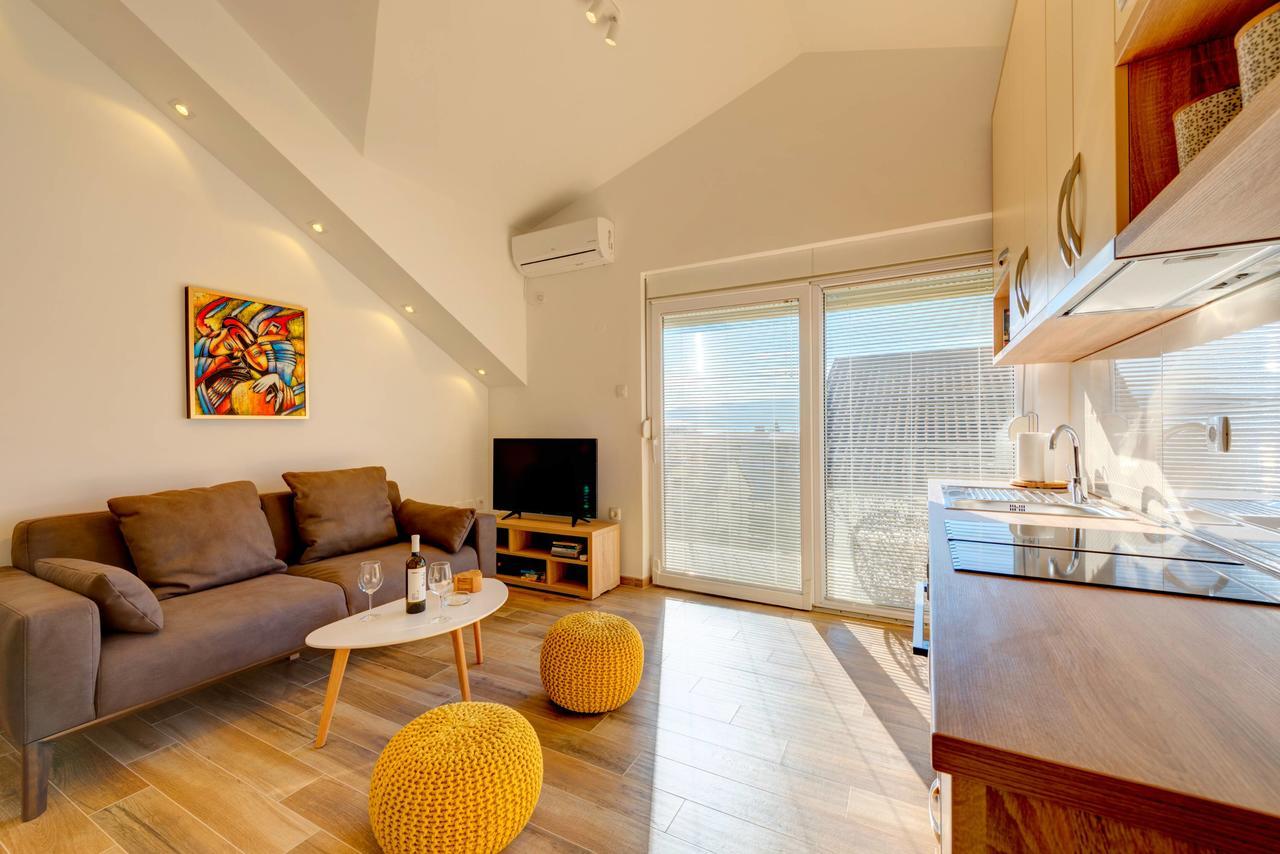 42° North Apartments Tivat Exteriör bild